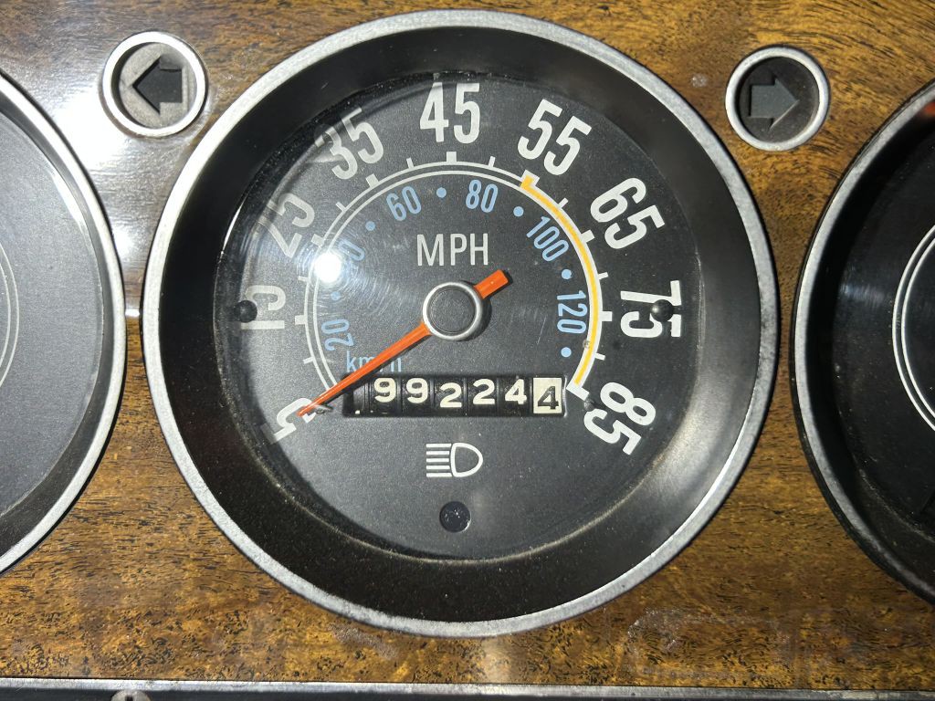 1982 Jeep Wagoneer Image 42