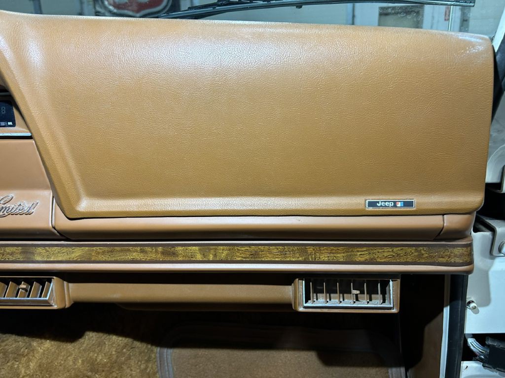1982 Jeep Wagoneer Image 52