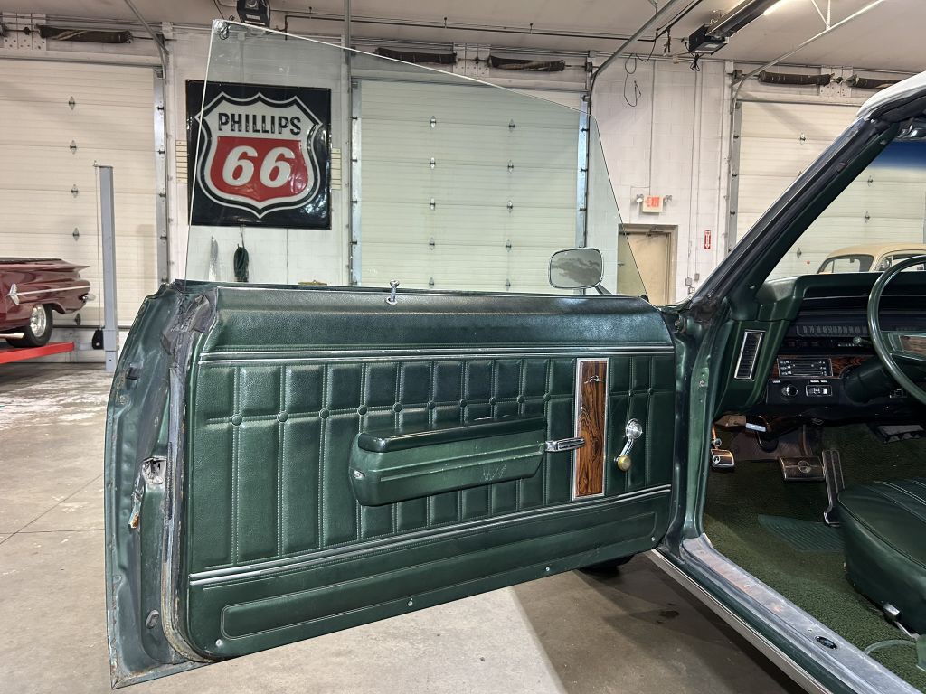 1970 Chevrolet Impala Image 38