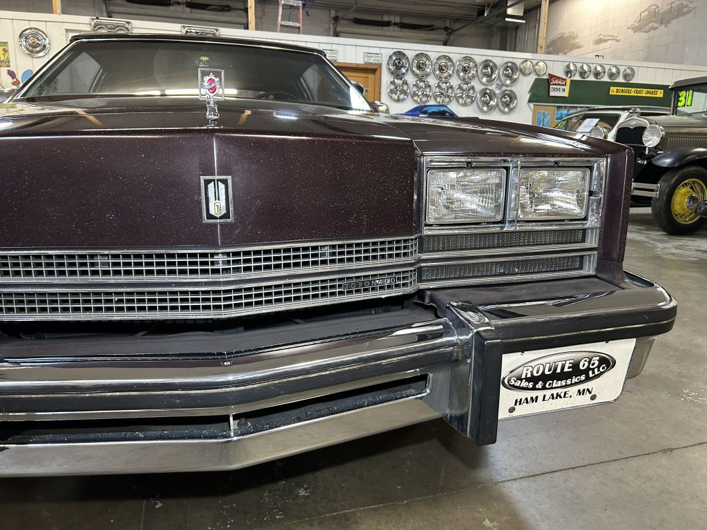 1985 Oldsmobile Toronado Image 9