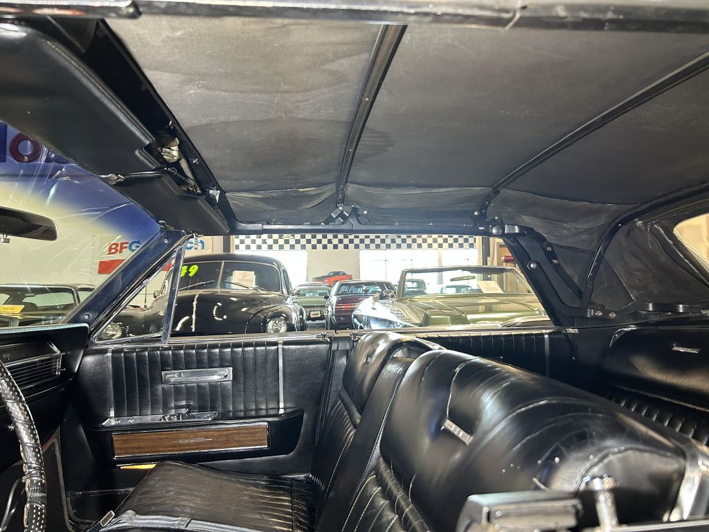 1965 Lincoln Continental Image 22
