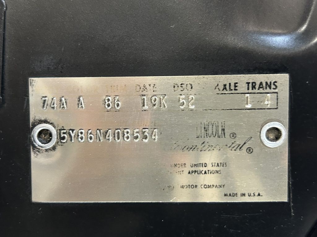 1965 Lincoln Continental Image 37