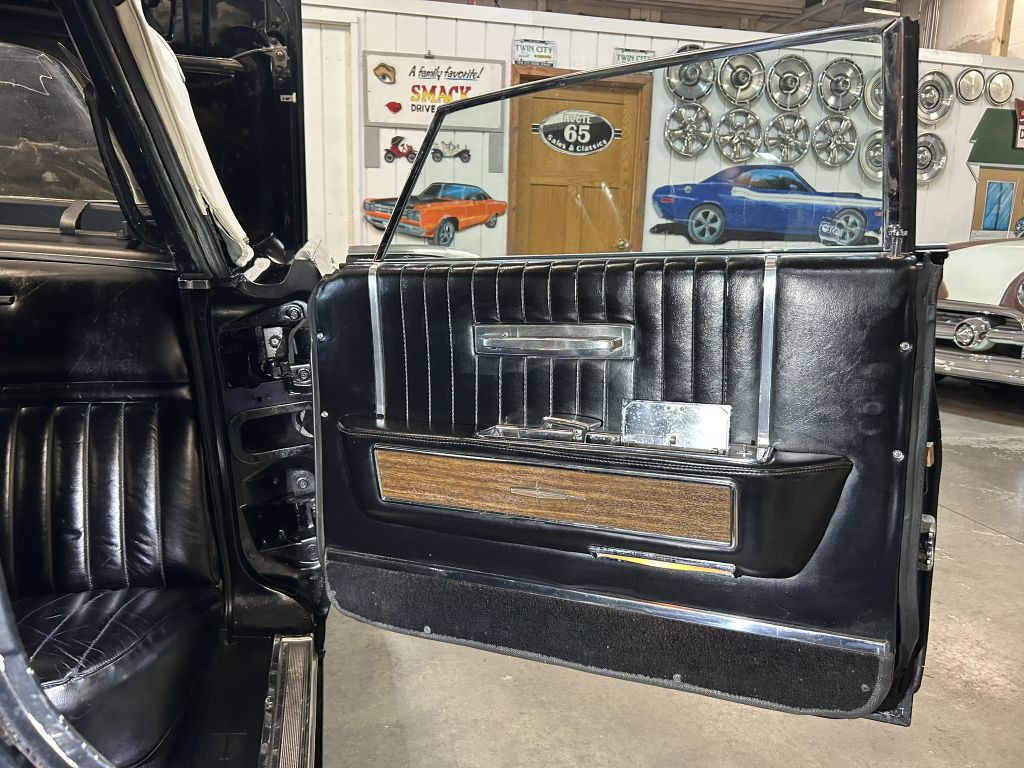 1965 Lincoln Continental Image 88