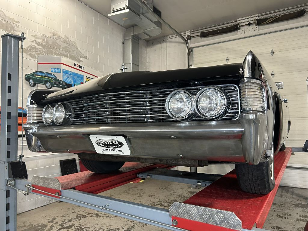 1965 Lincoln Continental Image 101