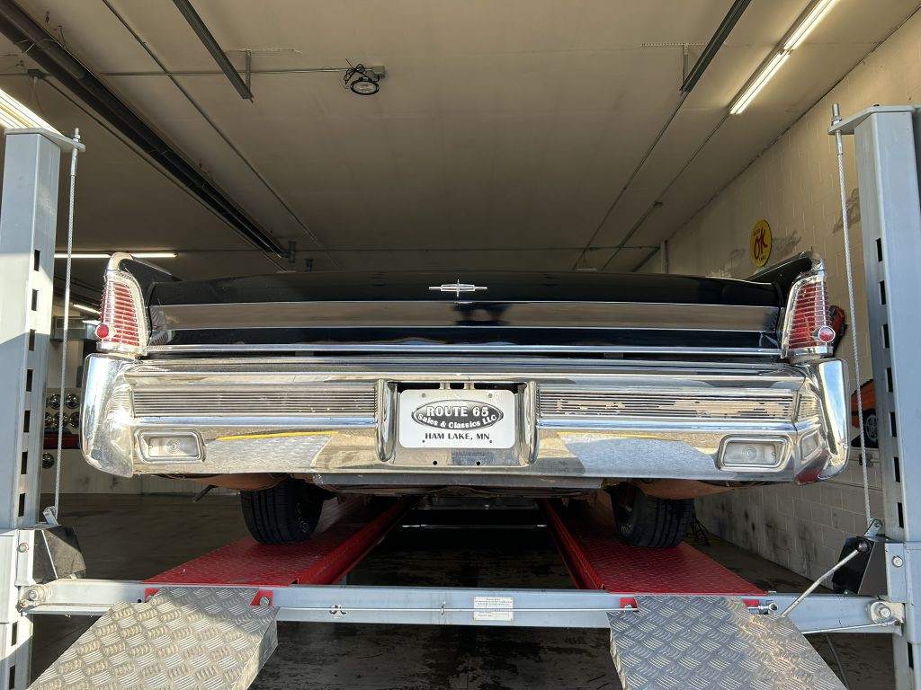 1965 Lincoln Continental Image 137