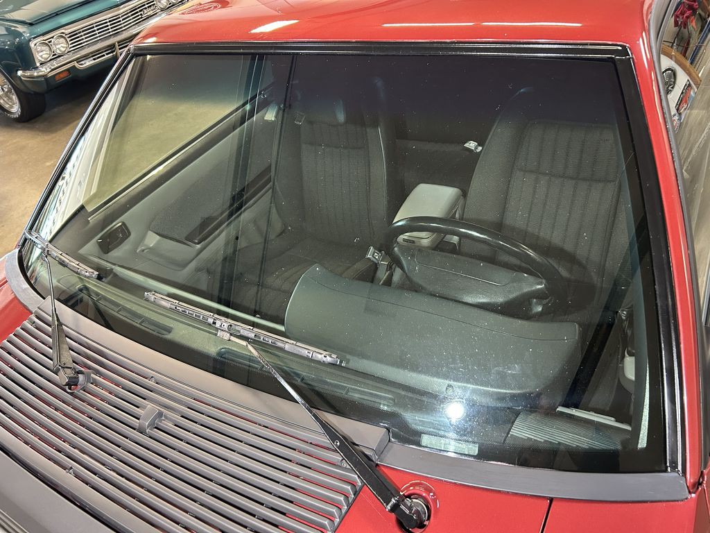 1990 Ford Mustang Image 13