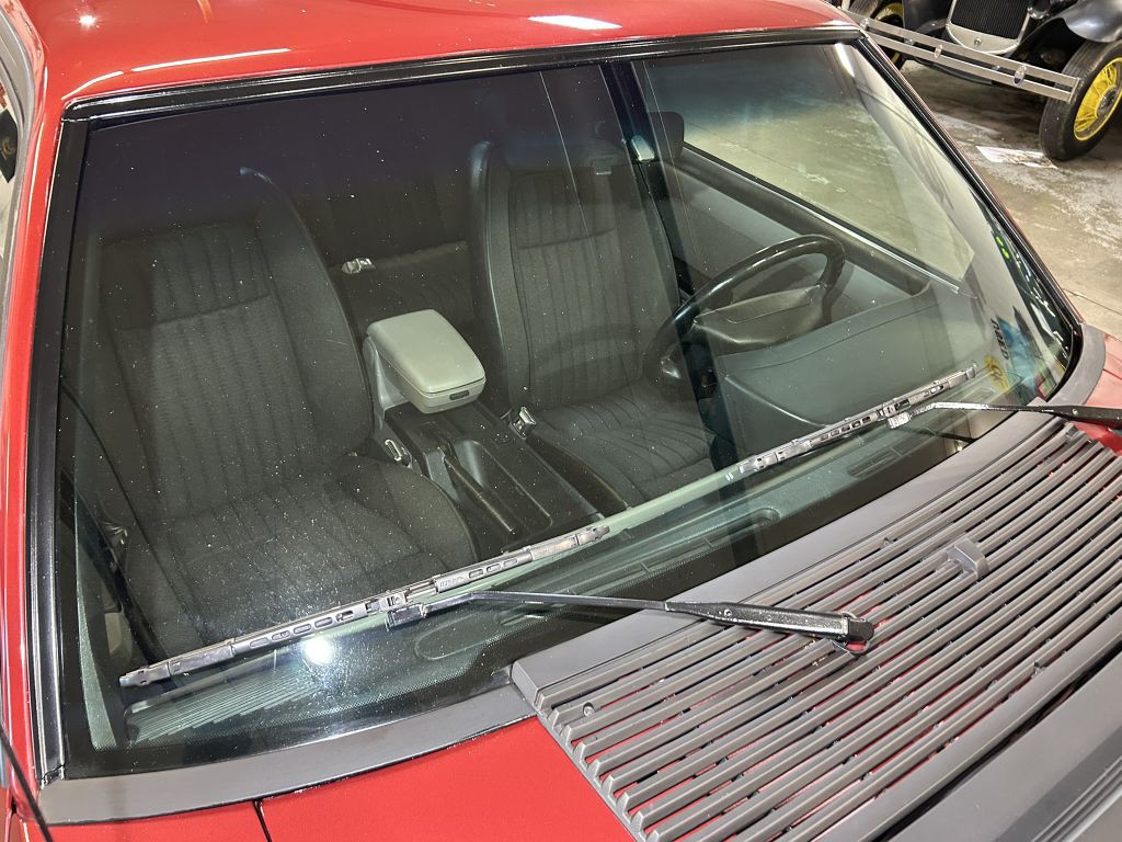 1990 Ford Mustang Image 15