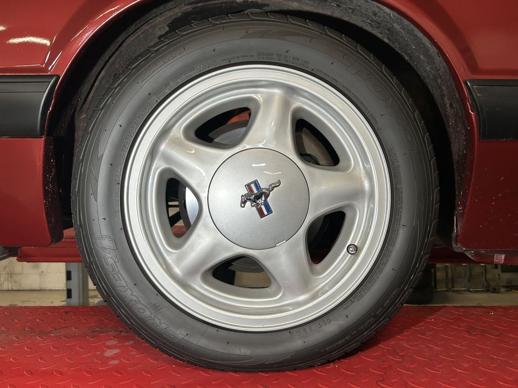 1990 Ford Mustang Image 84