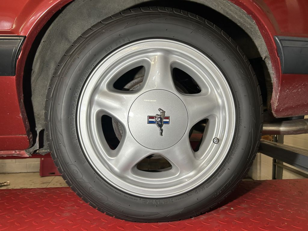 1990 Ford Mustang Image 86