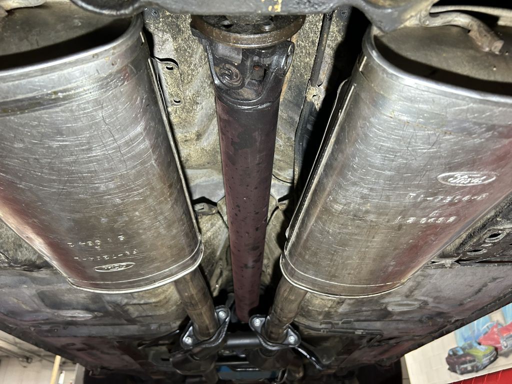 1990 Ford Mustang Image 104