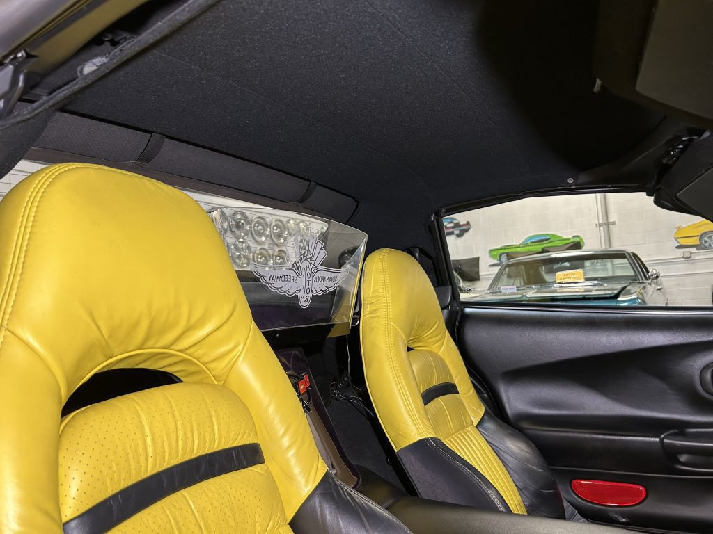 1998 Chevrolet Corvette Image 32