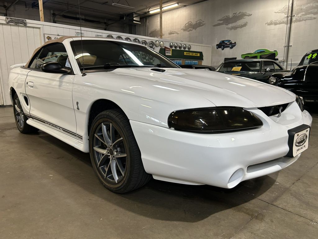 1996 Ford Mustang Image 3