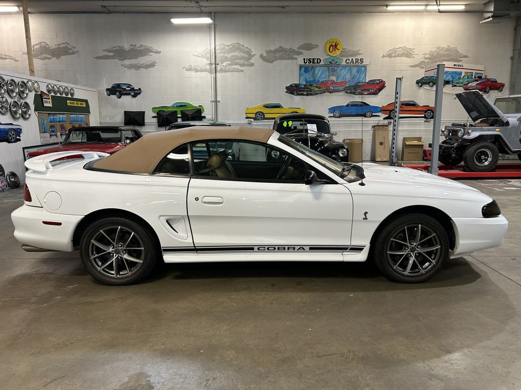1996 Ford Mustang Image 4
