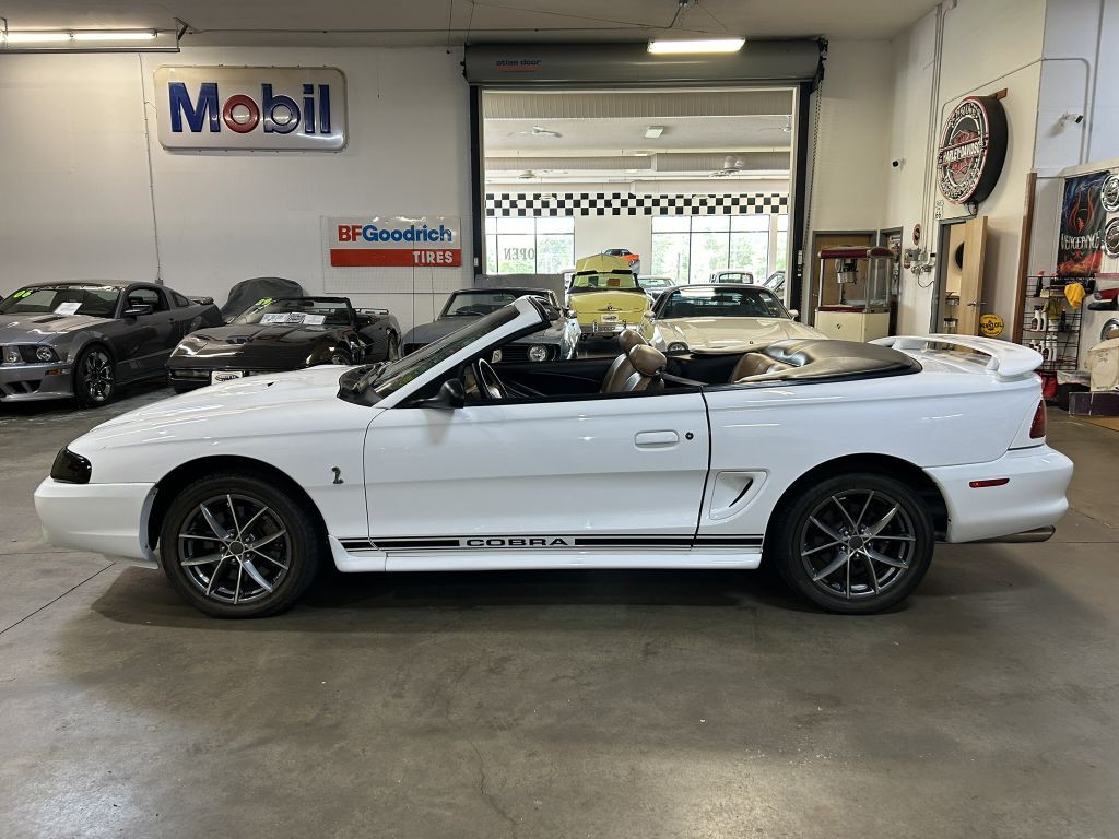 1996 Ford Mustang Image 35