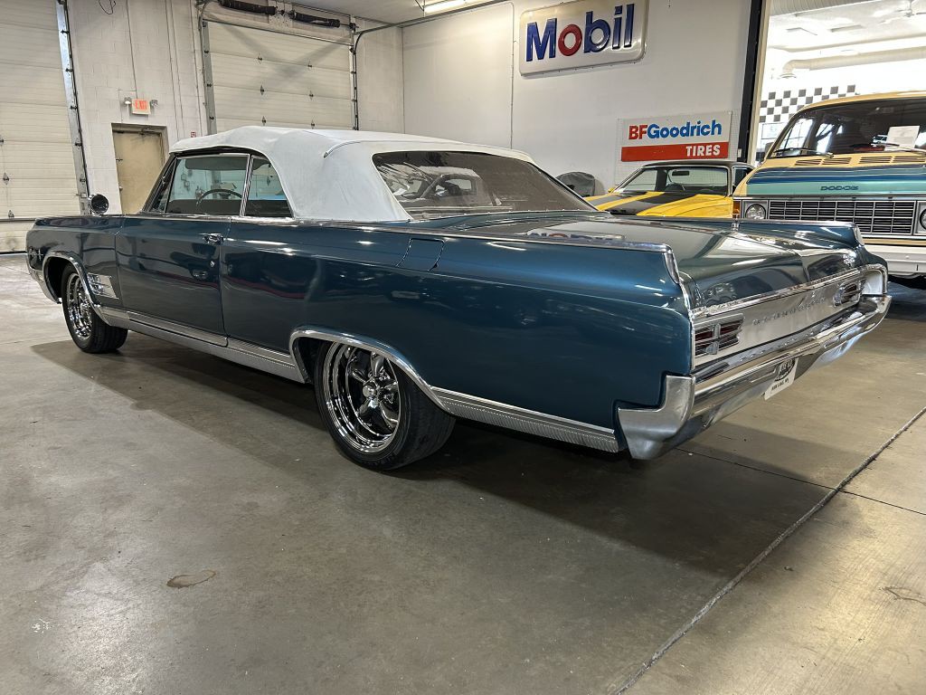 1964 Oldsmobile Starfire Image 7