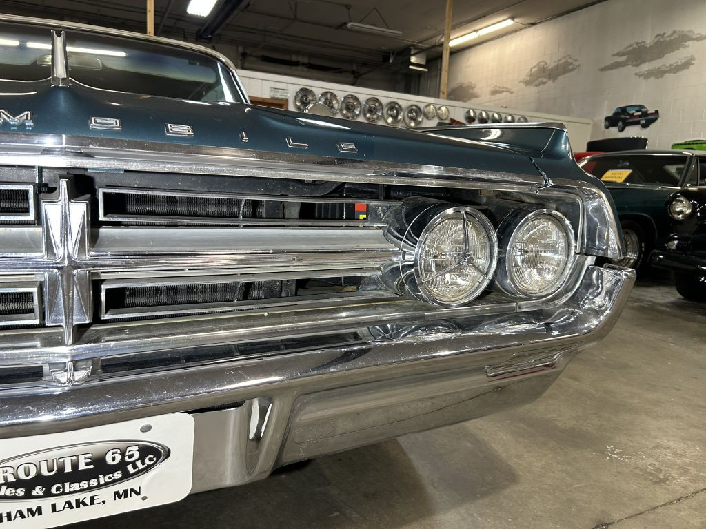 1964 Oldsmobile Starfire Image 10
