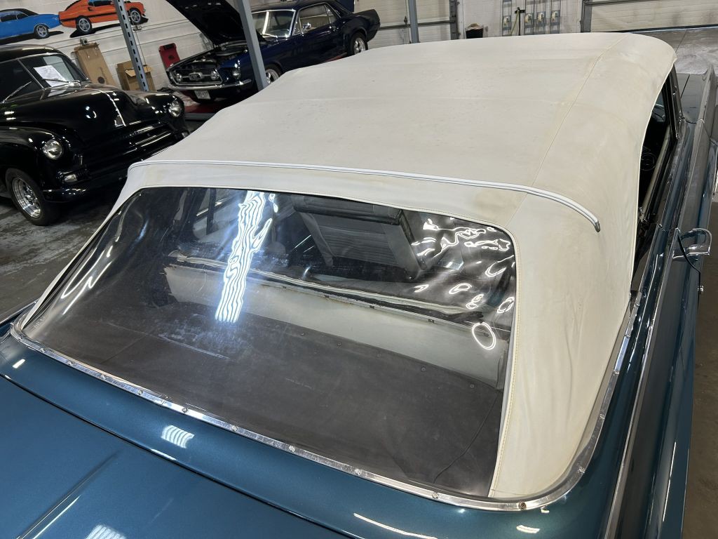 1964 Oldsmobile Starfire Image 17