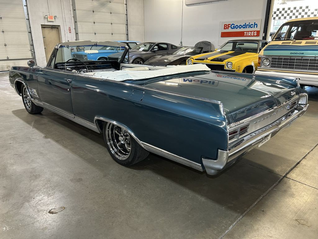 1964 Oldsmobile Starfire Image 34