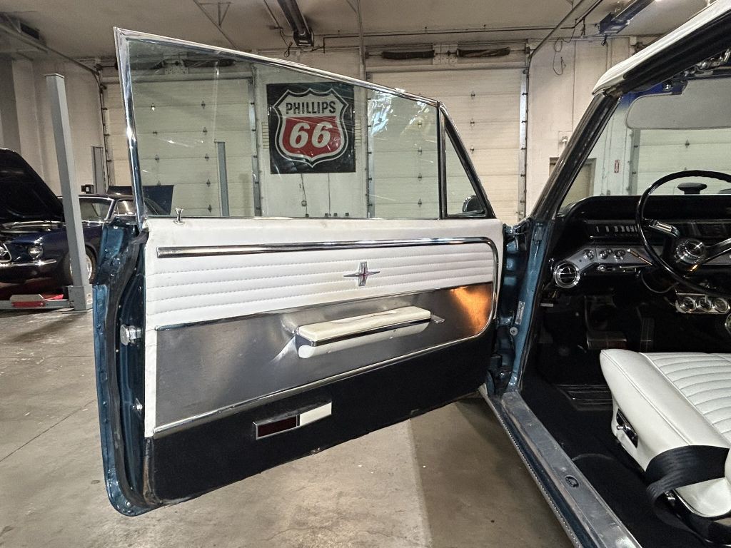 1964 Oldsmobile Starfire Image 36