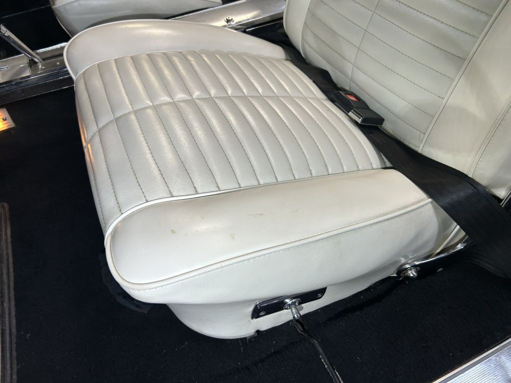 1964 Oldsmobile Starfire Image 43