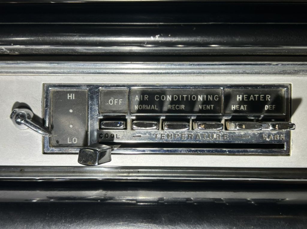 1964 Oldsmobile Starfire Image 52