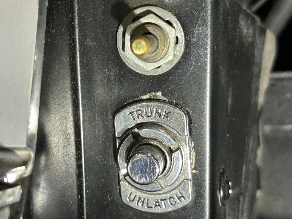 1964 Oldsmobile Starfire Image 61
