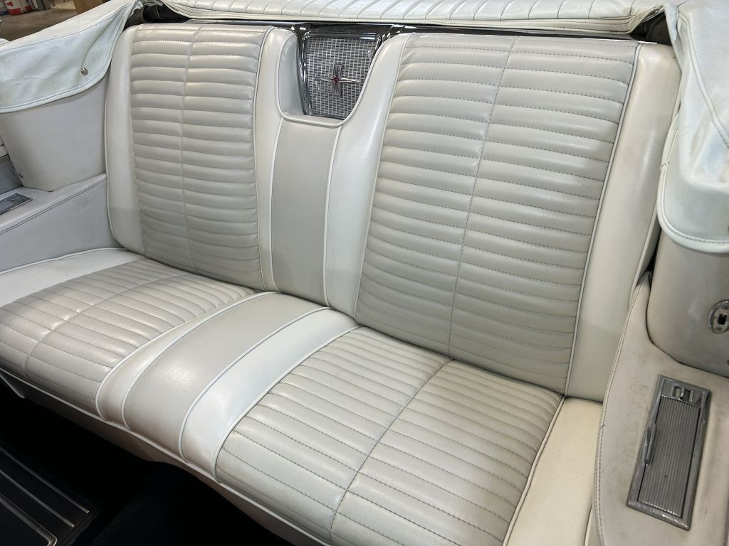 1964 Oldsmobile Starfire Image 69
