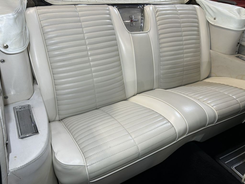 1964 Oldsmobile Starfire Image 70