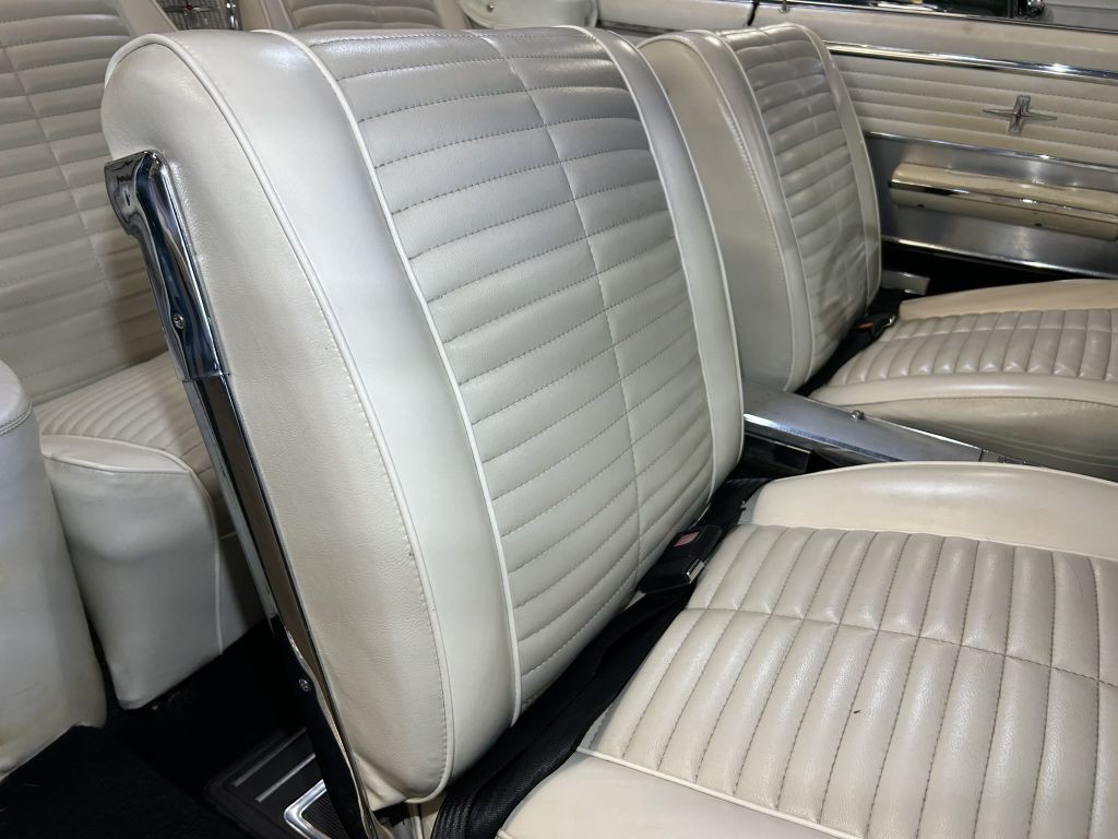 1964 Oldsmobile Starfire Image 74