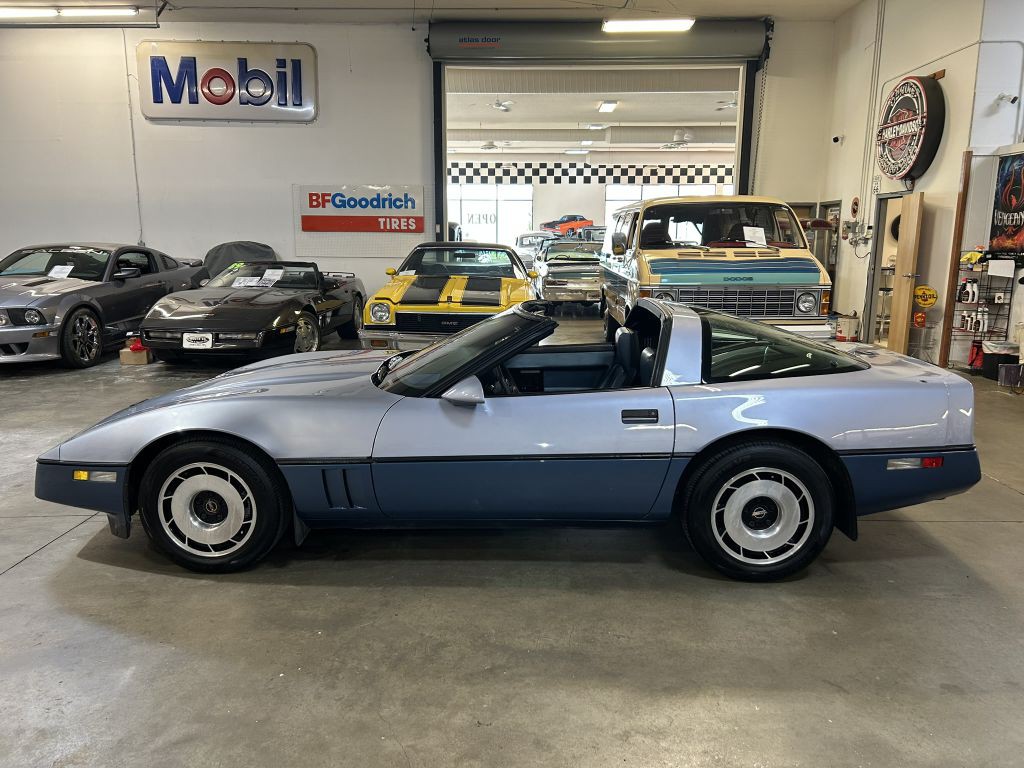 1985 Chevrolet Corvette Image 12