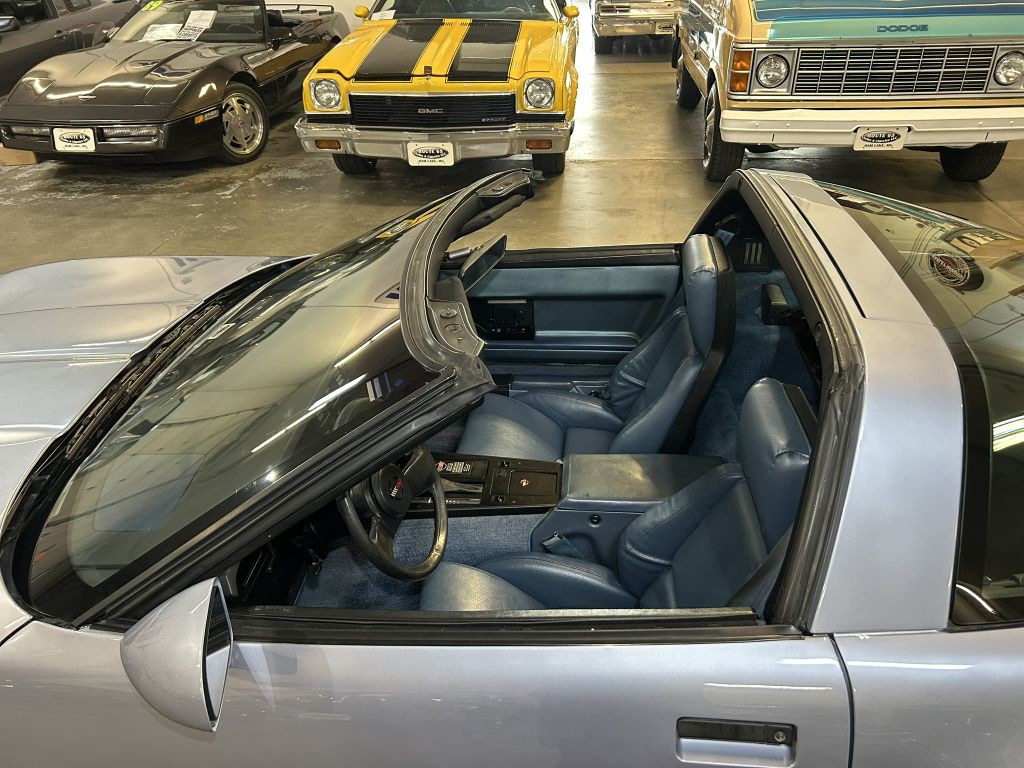1985 Chevrolet Corvette Image 21