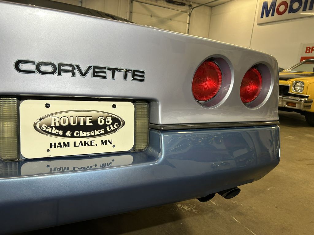 1985 Chevrolet Corvette Image 29