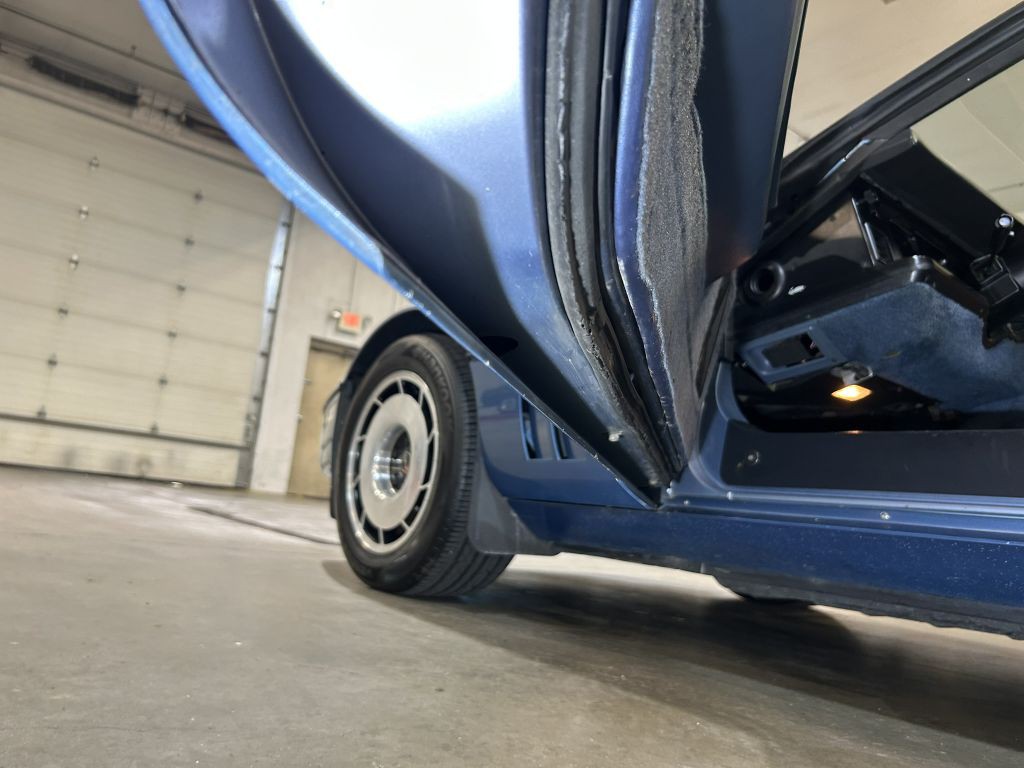 1985 Chevrolet Corvette Image 32