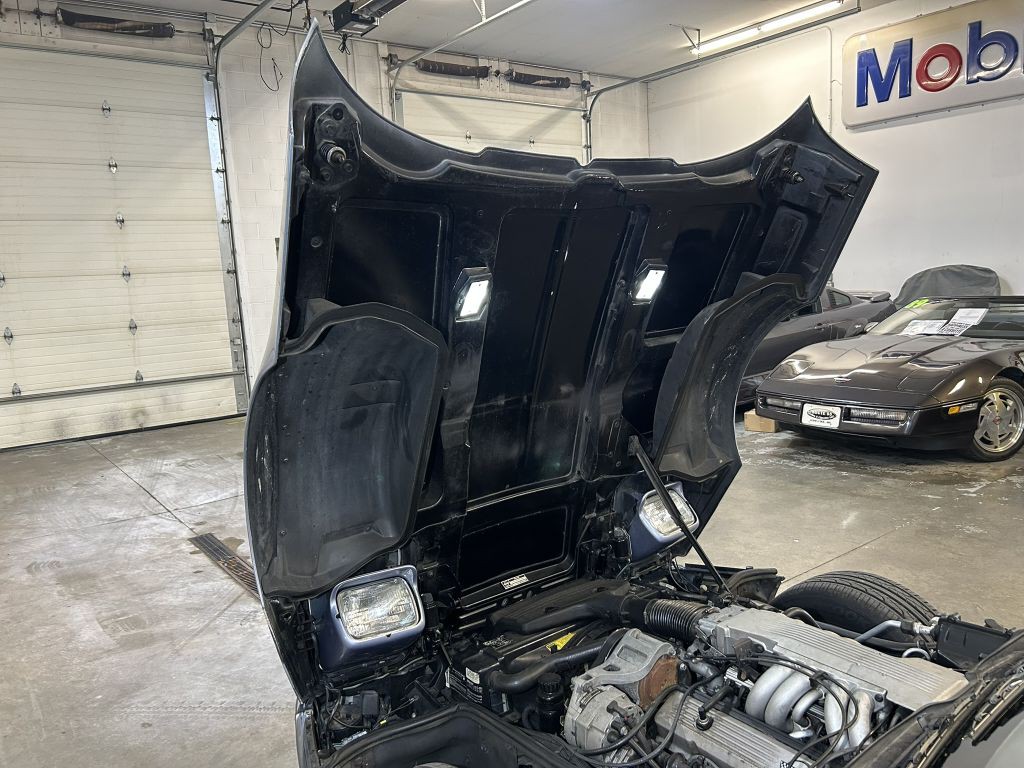 1985 Chevrolet Corvette Image 68