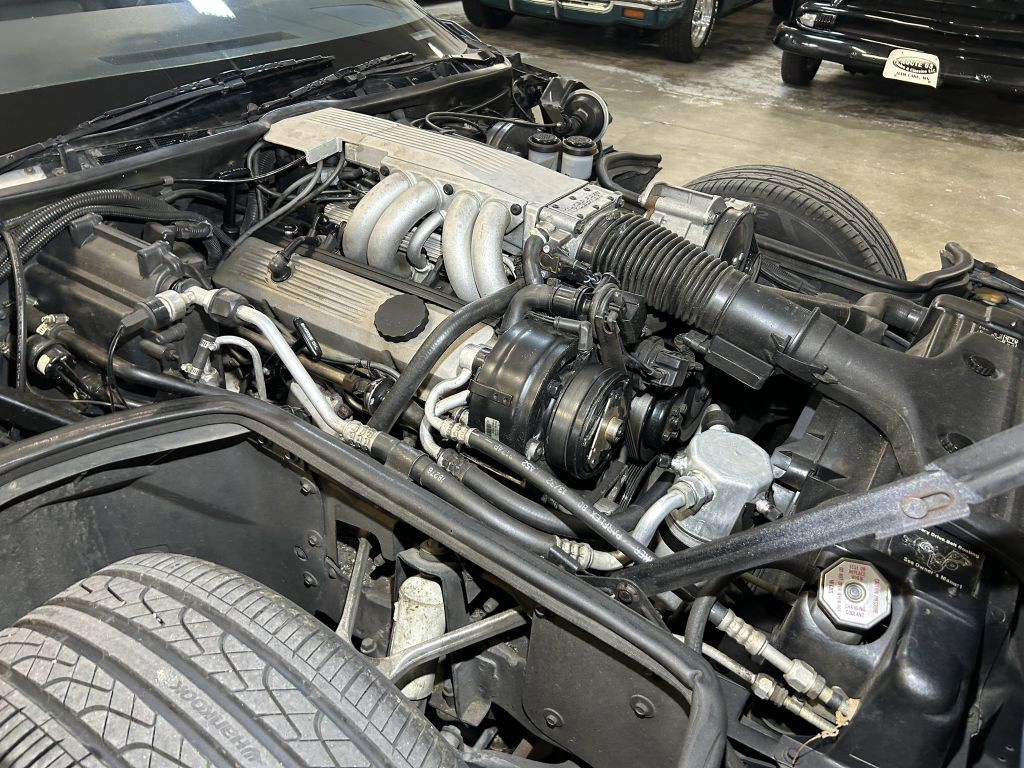 1985 Chevrolet Corvette Image 72