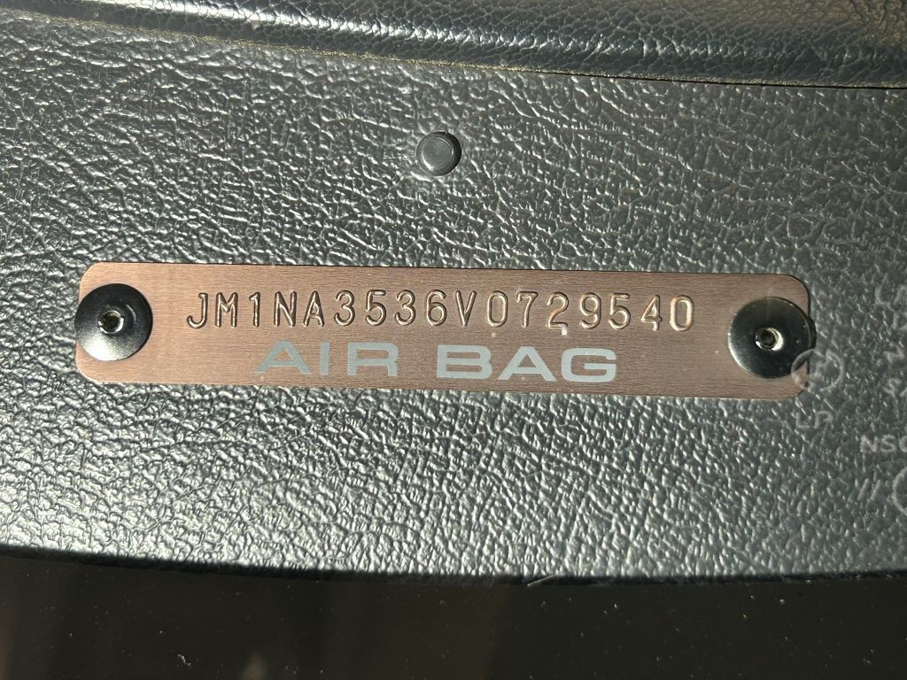 1997 Mazda MX-5 Miata Image 17