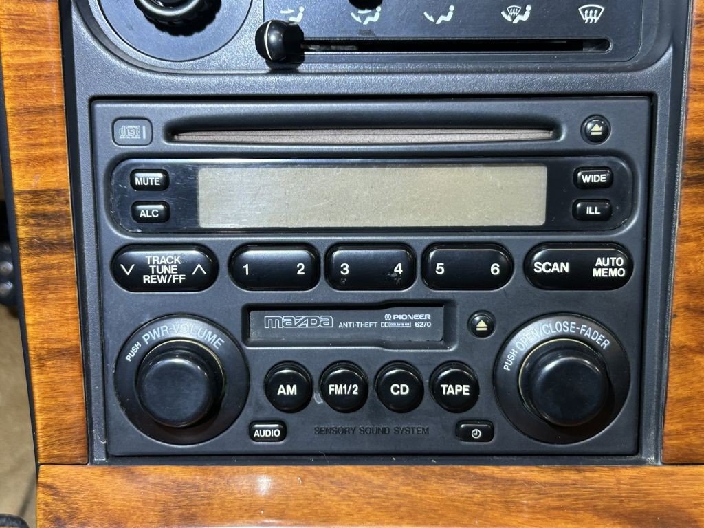 1997 Mazda MX-5 Miata Image 56