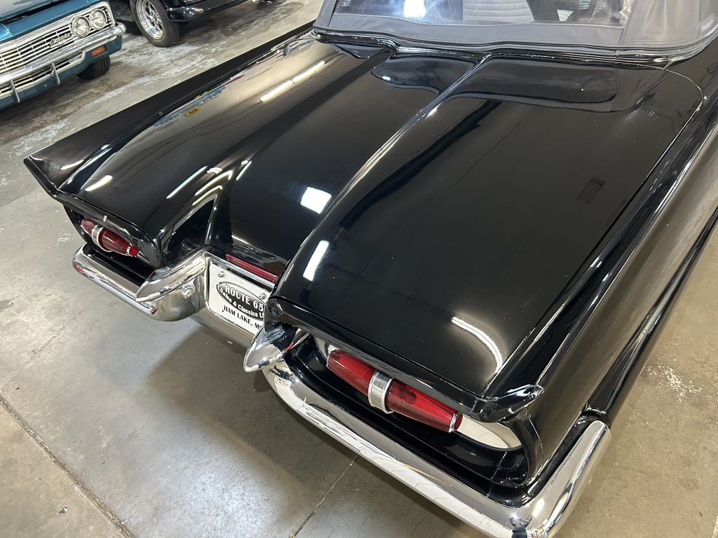 1959 Ford Thunderbird Image 22