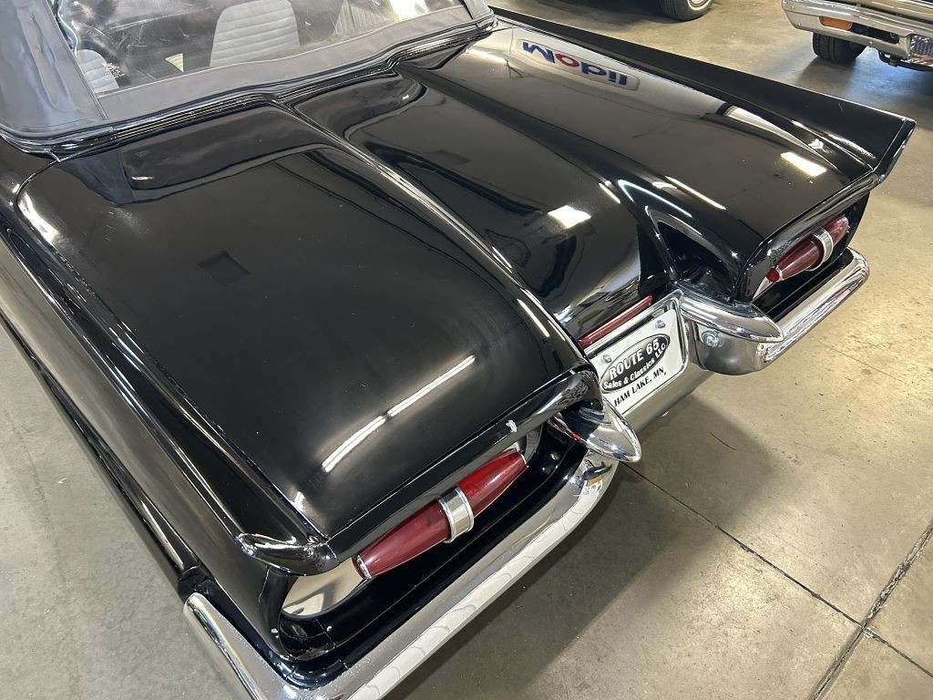 1959 Ford Thunderbird Image 23