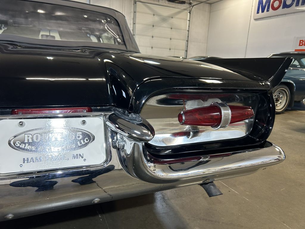 1959 Ford Thunderbird Image 24