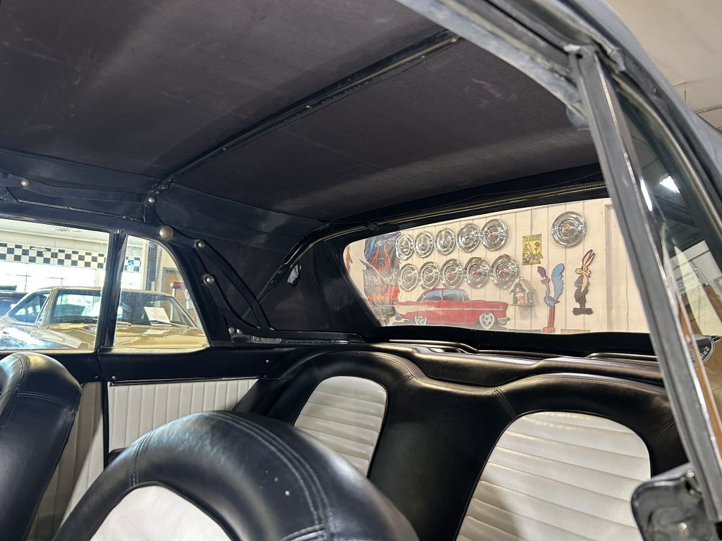 1959 Ford Thunderbird Image 29