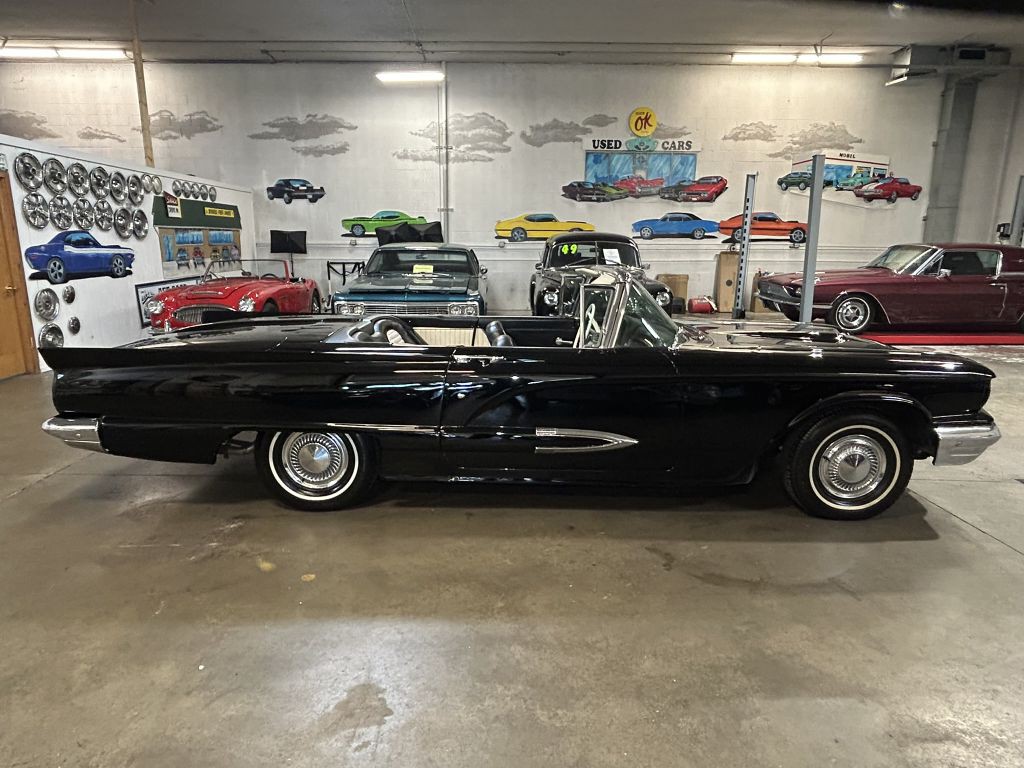 1959 Ford Thunderbird Image 33