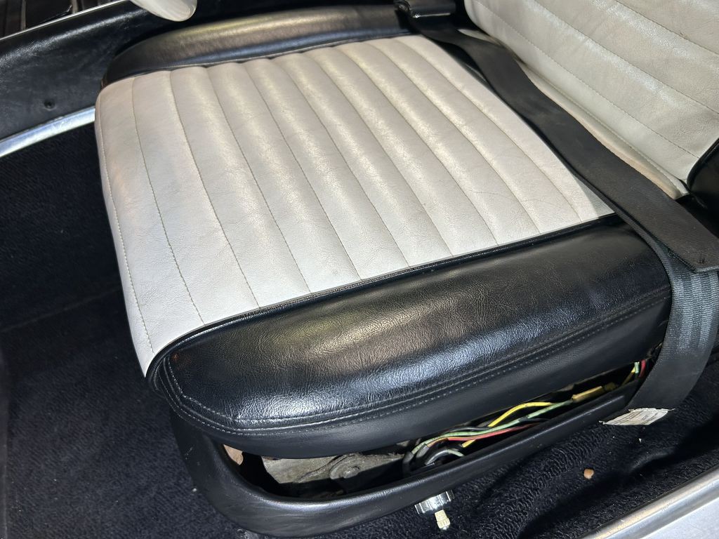 1959 Ford Thunderbird Image 44