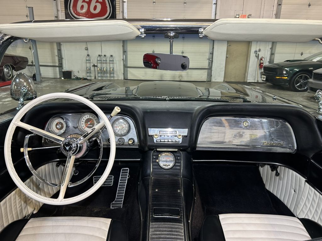 1959 Ford Thunderbird Image 60
