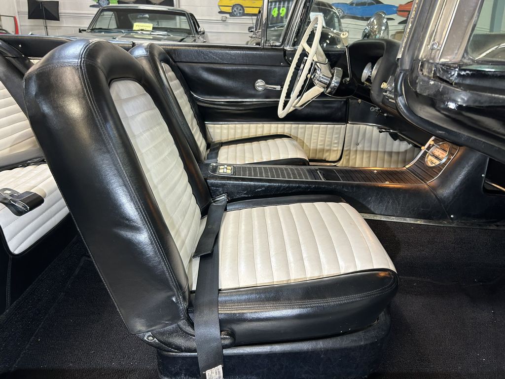 1959 Ford Thunderbird Image 67