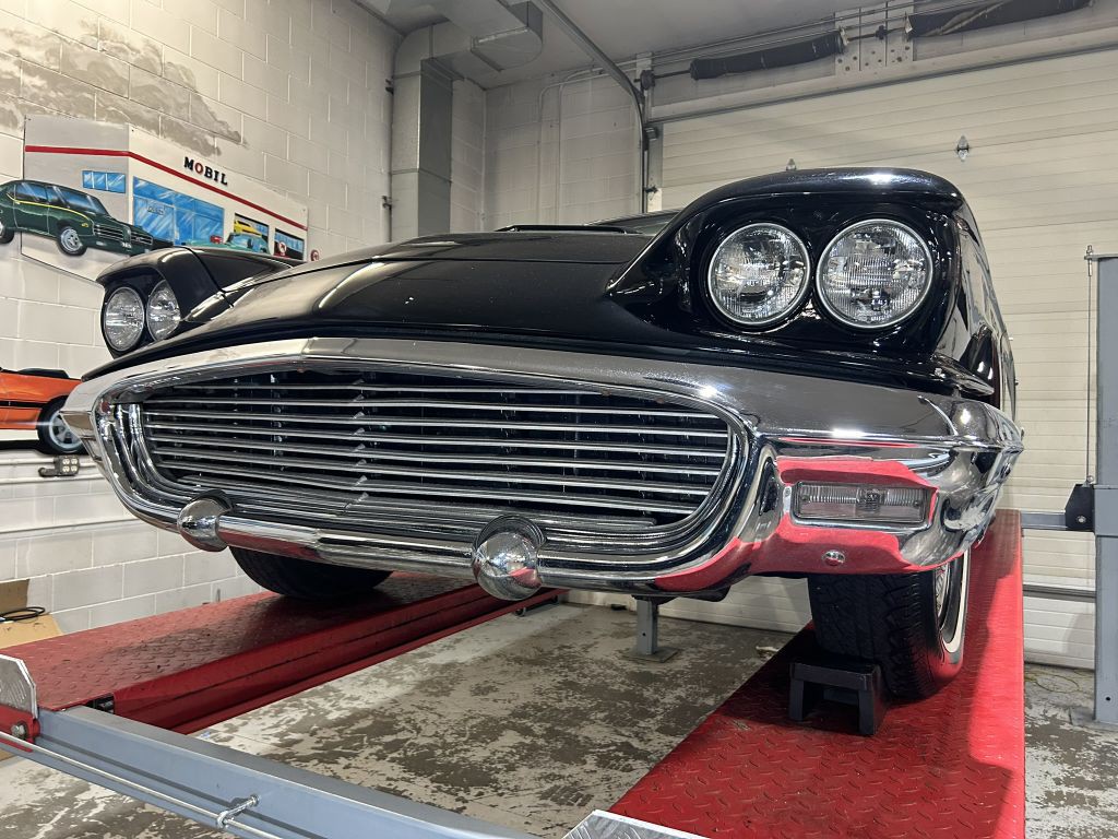 1959 Ford Thunderbird Image 89