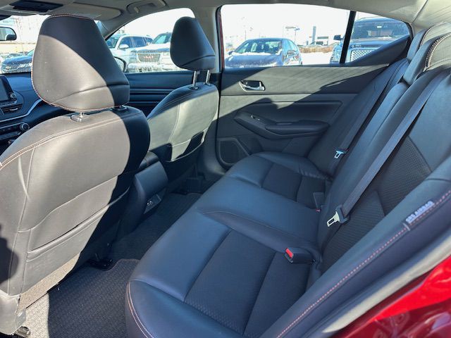 2020 Nissan Altima Image 12