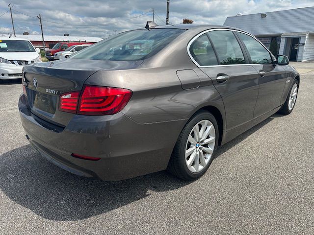 2013 BMW 5 Series Image 8