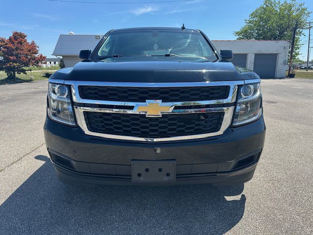 2017 Chevrolet Tahoe Image 2