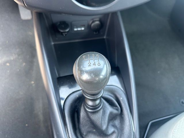 2013 Kia Forte Image 17